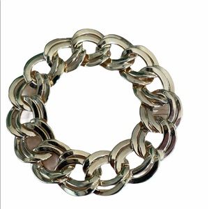 Vtg Monet gold tone brooch/pin